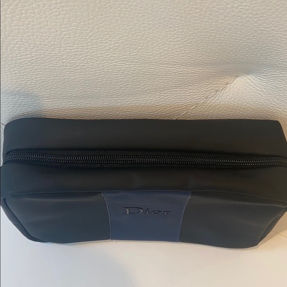 Christian Dior Makeup Case - Picture 11 of 16